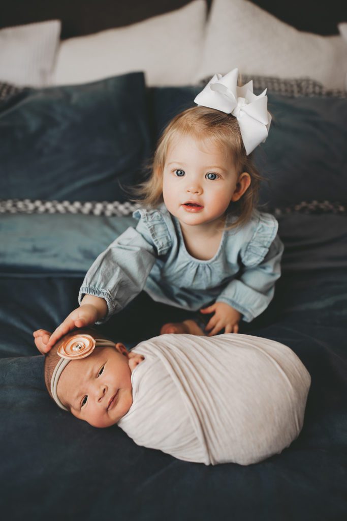 newborn photography sisters